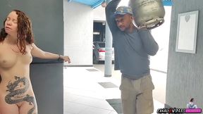 mentiu que acabou o gas so pra fuder com o entregador - albina tarada - marcio baiano official