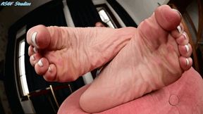 New model very wrinkly soles - MOV