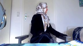 Fitting 5 satin headscarves