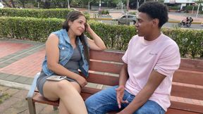 mature, invites me to her house to have sex