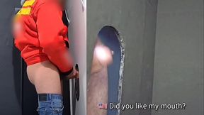 Entregador por aplicativo do rab&atilde_o grande veio trazer o lanche e um pouco do seu leite no GloryHole!!!