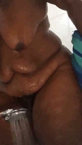 Thot in Texas - BBW Ebony Amateur Milf Shower   Clip 1