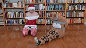 Izzabella and Minx - The Christmas Card (WMV Format)