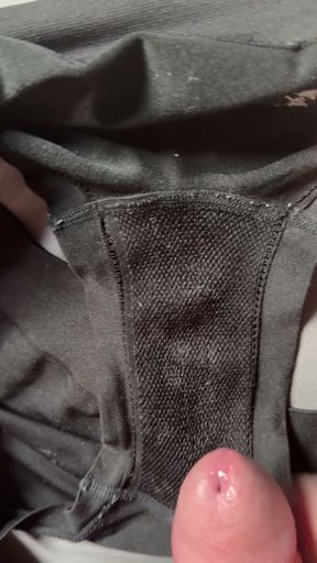 Cumming in black panties