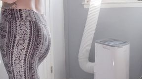 Snow likes to "hang" out