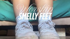 Smelly feet worship