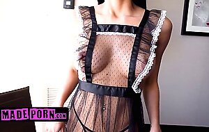 My maid was without panties and I lost control