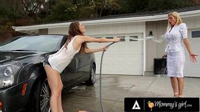 Stepmother Drop The Chores And Go Straight For Steapdaughter's pussy