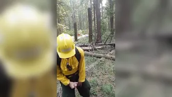 Amateur Wildfire Worker Jerks Off Outdoors and Cums