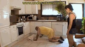 Miss Katarina test her new sandals on me under the supervision of Miss Chrystina (HARD VIDEO)