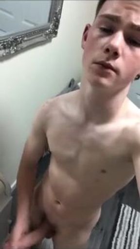 Cute Twink with huge dick jerk off - BWC