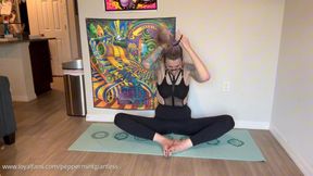 6’7 Tall Yoga Session - 13 minutes of Stretching & Flexibility