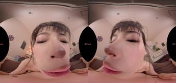 Experience a Japanese milf's intense virtual passion up close