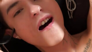 Sert seks rough, daddy, office – devasa penisli Alman genç eşcinsellerin götünden sikilmesi