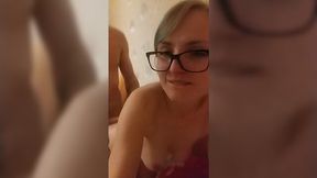 20yo wife enjoys her 1st Anal ever in missionary pose