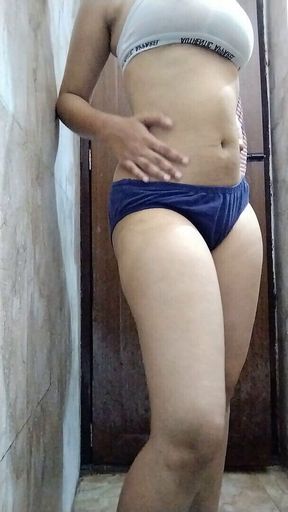 Desi Bhabhi Masturbation in Mumbai Hot Indian Bhabhi