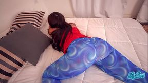 mi hermanastra llega a casa despues del gym toda sudada y me la follo bien rico!! porno casero