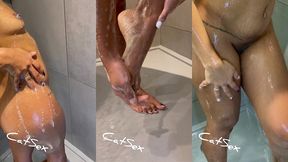 coucou toi ! j’ai fait une petite video sous la douche . regarde et fait toi ...