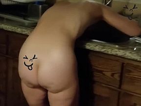 Life with my step momma it's like a dream.. dying her hair sooo sensual