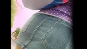 upskirt a morocha apretadita