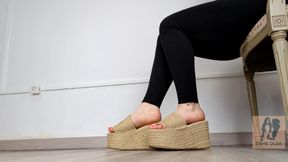 (565) Shoe Collection: Shoeplay and Walking in Jute Wedge Platform Mules - Dame Olga (4K)