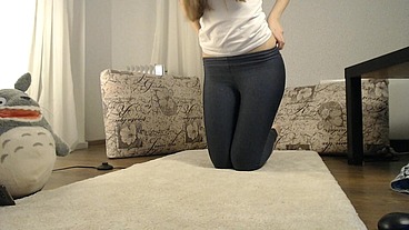 young beautiful slut shows big ass on camera