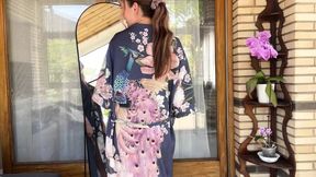 Trying On 2 Sheer Dresses: One Vintage from the &#039;80s &amp; One New Obsession