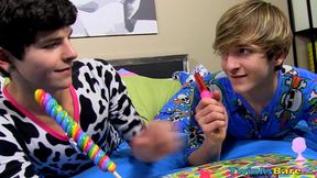 Twink Jacob Grant wild bareback bang with his buddies