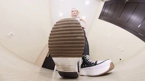 Jenny - beneath her massive sneakers VR 360 5,7K