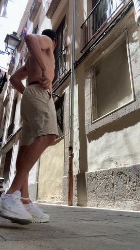Fully Naked Flashing at Barcelona City
