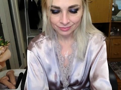 Hot teen lauryn may solo toying