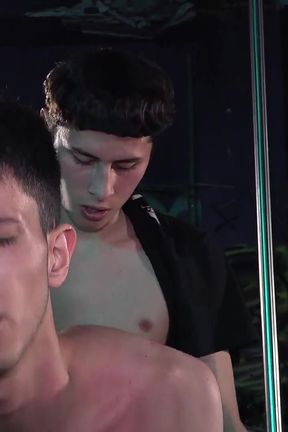 Skinny Subs Cummy Butt