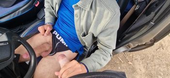 Hot Cruise Publicly Fucked a Young Student's Tight Femboy Hole in the Cold Autumn