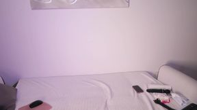 She Tore Her Tights but Cumming