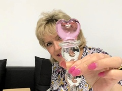 MILF blonde live toys webcam show in shower