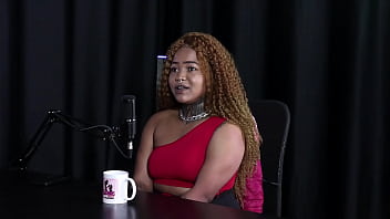 Come&ccedil_ou fazendo v&iacute_deo caseiro, e sentia tes&atilde_o ao ver, ent&atilde_o surgiu a ideia de virar criadora de conte&uacute_do - Black Duquesa (SHEER/RED)