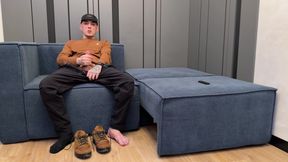 The guy jerks off and sniffs socks