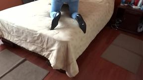 Hot stepmom gives me permission to masturbate with her big ass