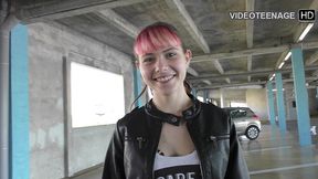 cute 18 years luna does her first porn casting