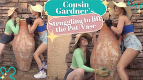 4K Ziva Fey -- Cousin Gardners Struggling To Lift The Vase