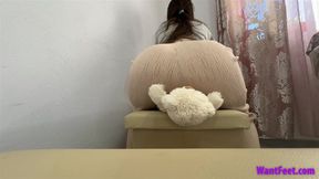 Big Butt Plushie Crush - Ass Fetish - HD MP4