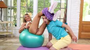 ”Stepmum's Sexy Body Energizes Me - Madison Brite”