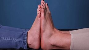 Big size difference - Cathy vs Nyra foot compare