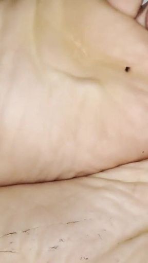 White Guy Feet Soles Worship