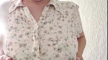 A married woman gets excited by outdoor masturbation：The full video is&rarr_https://www.xvideos.red/channels/aika-frau