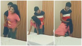 Neighbour aunty fuck with boyfriend in hotel room.