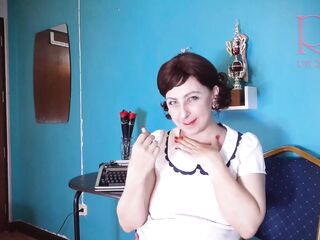 Red lipstick kissing teasing by Regina Noir. Teaser