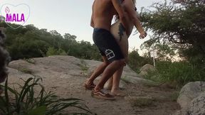 SEXO EN LA NATURALEZA  Rubia argentina me chupa la verga outdoor  SAN MARCOS SIERRAS  Cordoba