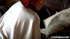 Peeking on Susana while she masturbates