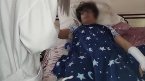 Doctora Bien Puta Se Deja Follar Con Su Pasiente y se Traga Toda la Leche